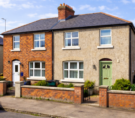 ABOUT HOST FAMILY ACCOMMODATION